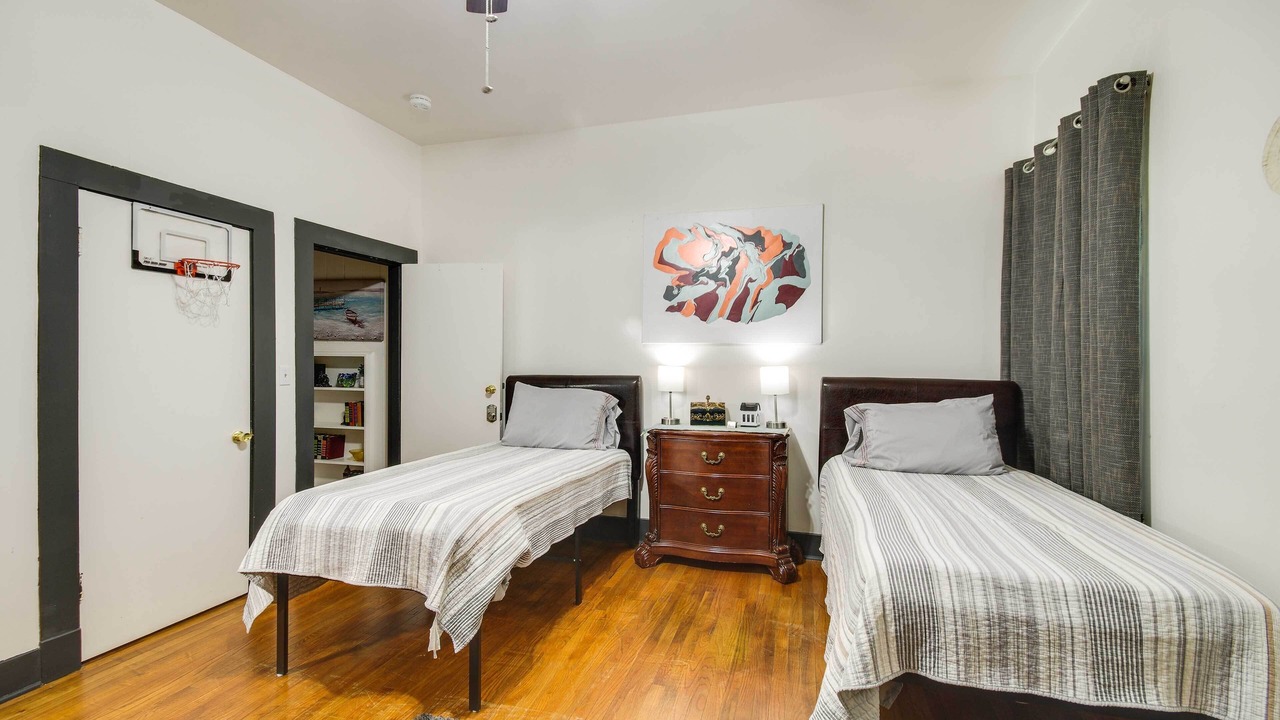 Photo of Bedroom in Greenwood