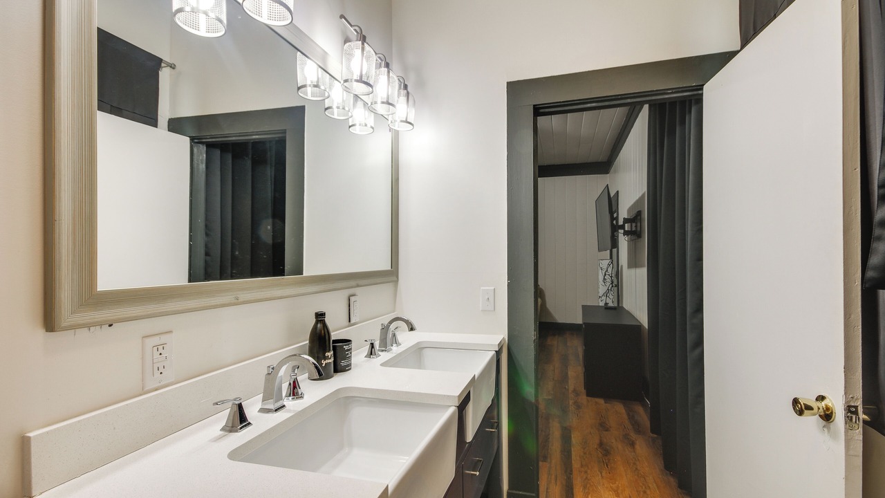 Photo of Bathroom in Greenwood