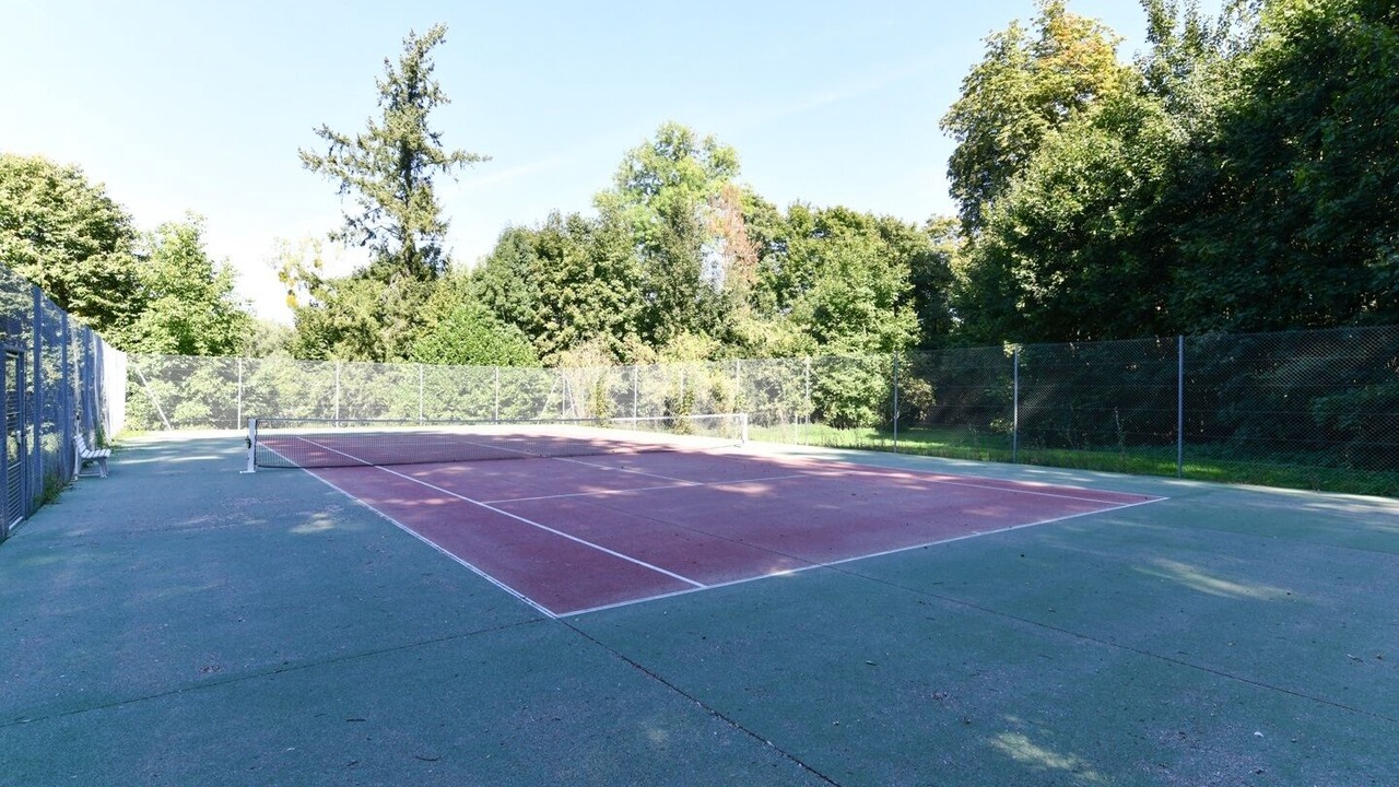 Photo of Others in Allonne