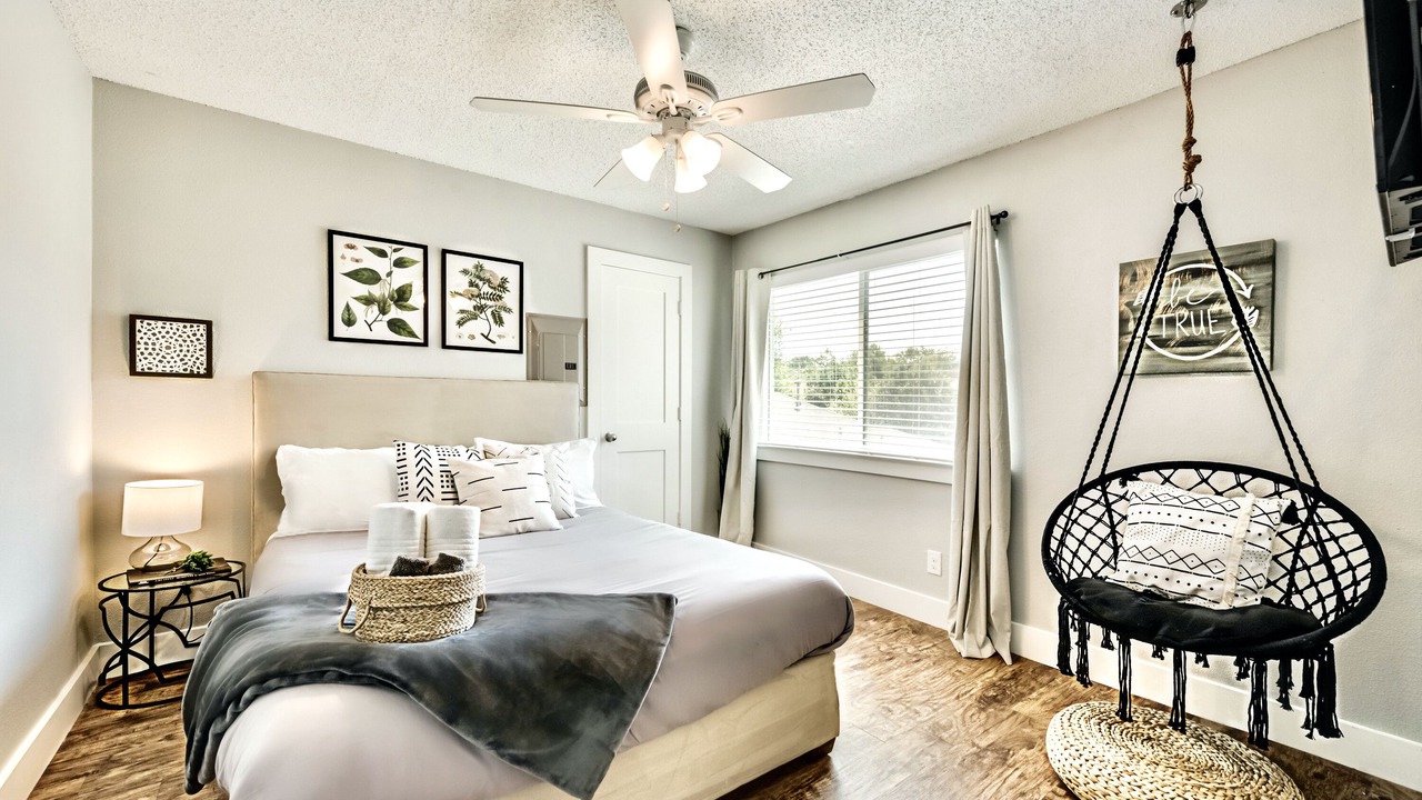 Photo of Bedroom in Old East Dallas