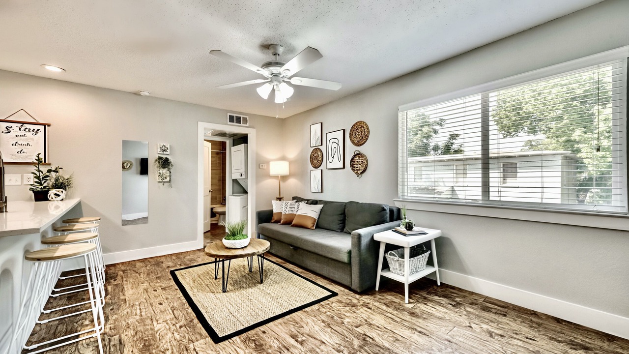Photo of Livingroom in Old East Dallas