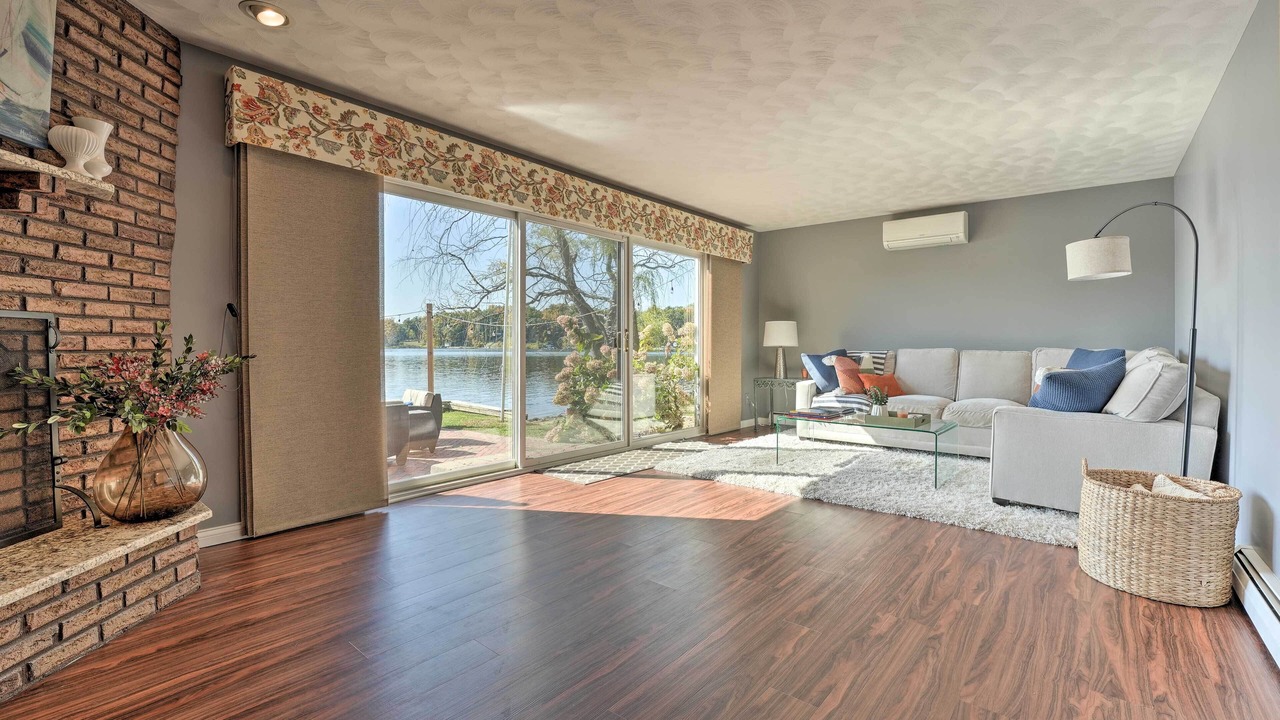 Photo of Bedroom in Delton
