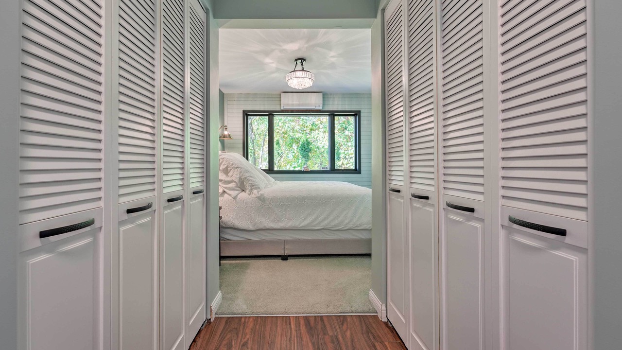 Photo of Bedroom in Delton