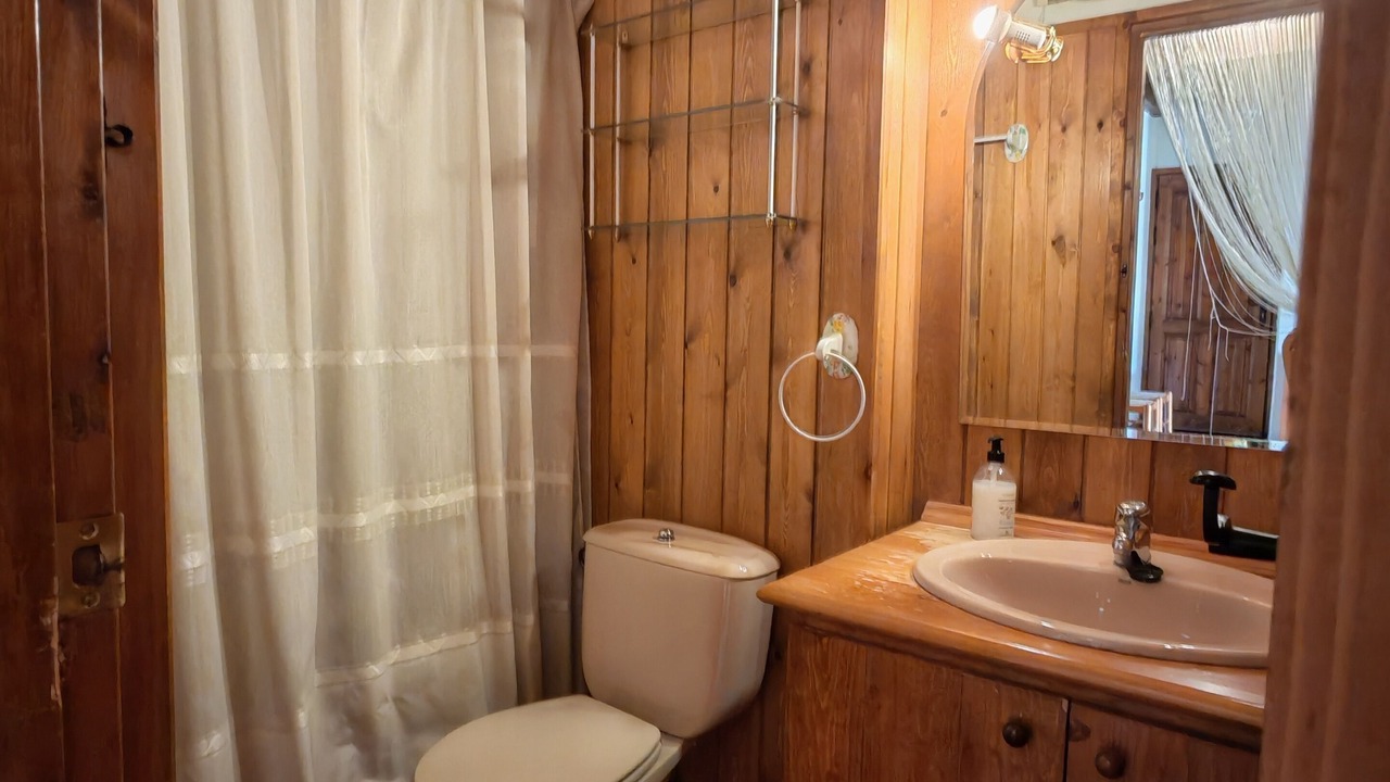 Photo of Bathroom in Taull