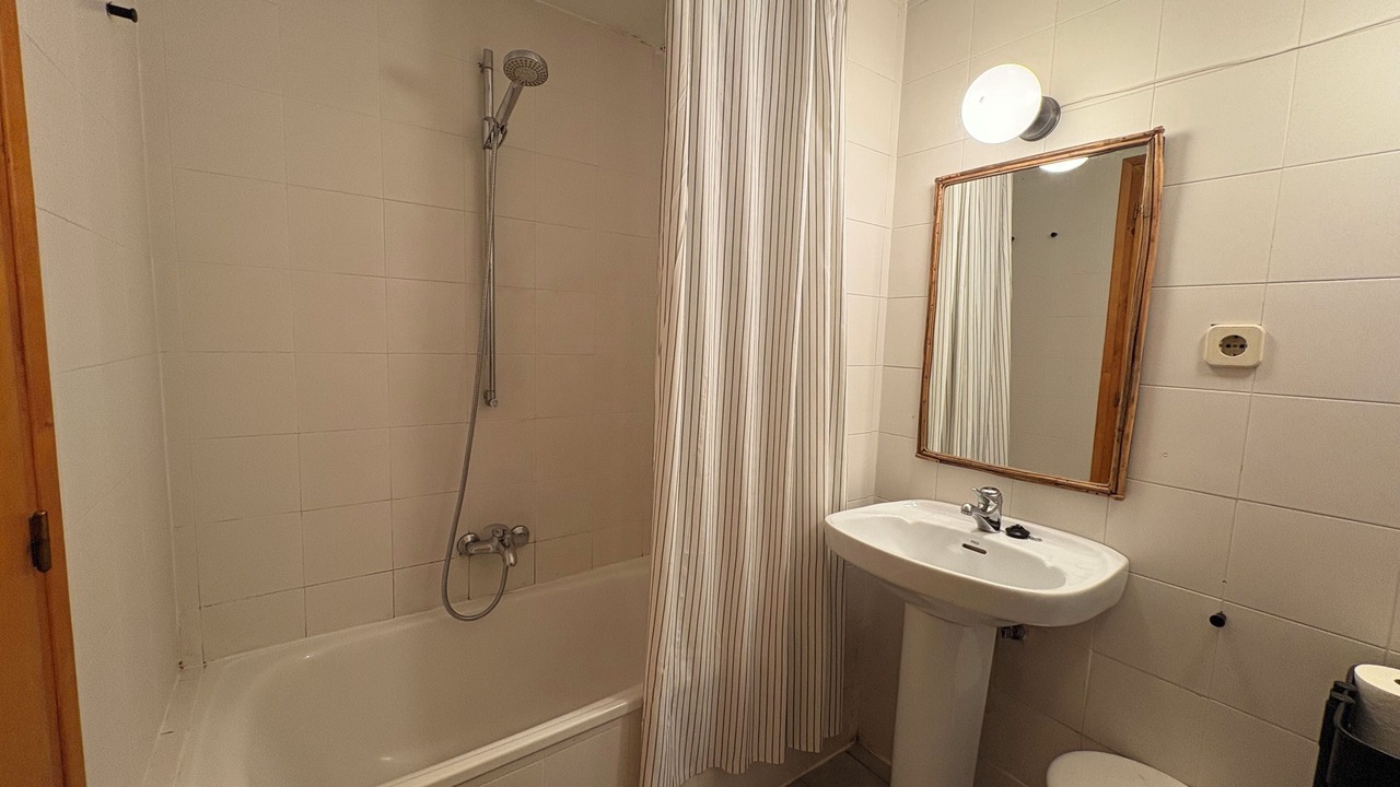 Photo of Bathroom in Taull
