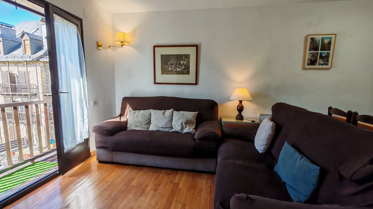 Photo of Livingroom in Taull