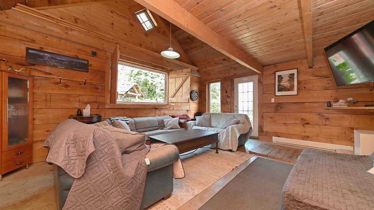 Photo of Livingroom in Mulmur