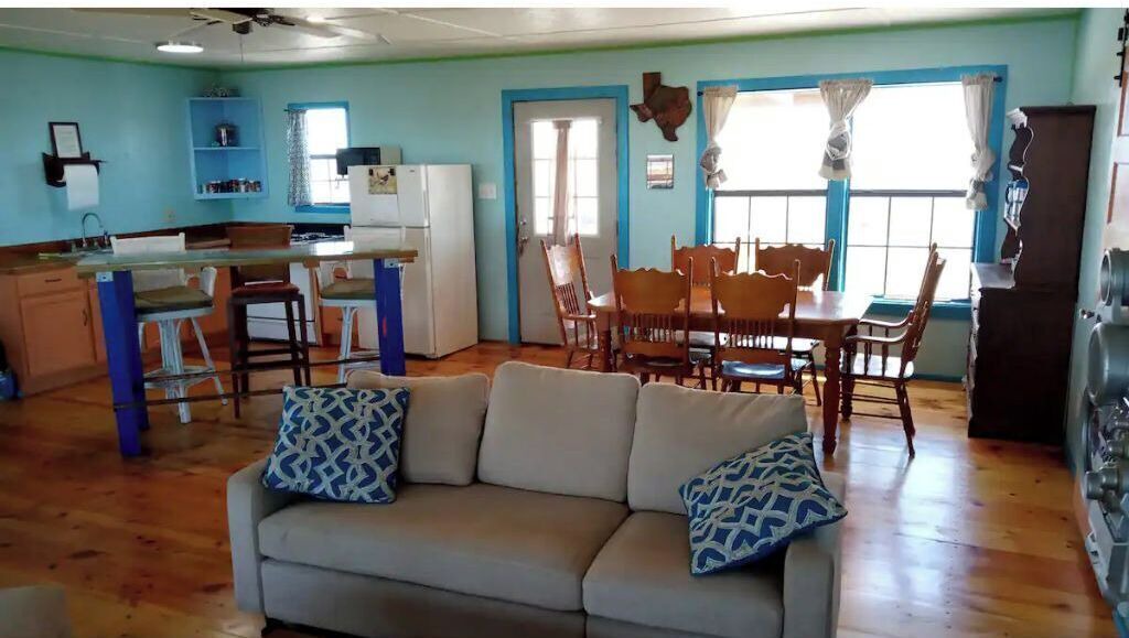 Photo of Livingroom in Texas Gulf Coast