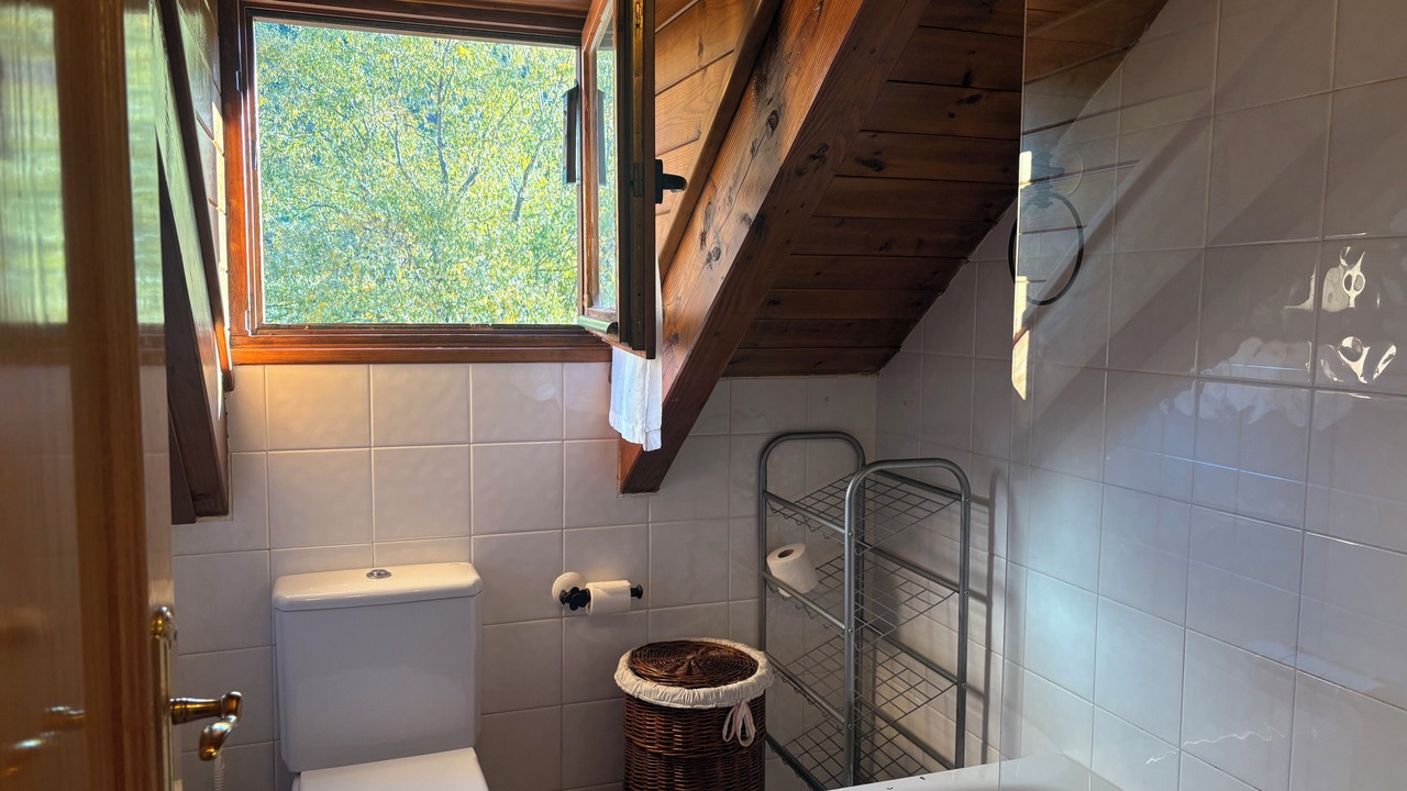 Photo of Bathroom in Taull