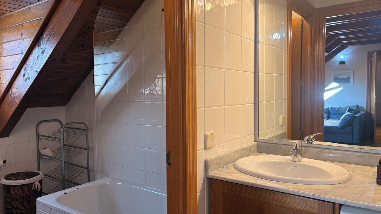 Photo of Bathroom in Taull