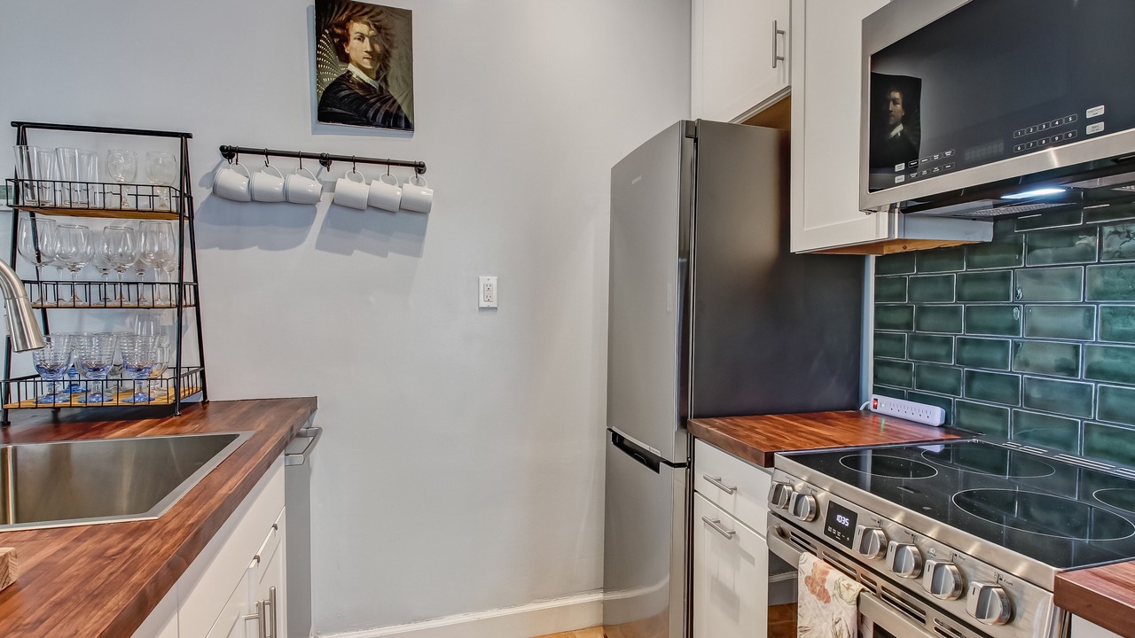 Photo of Kitchen in Thomas Square