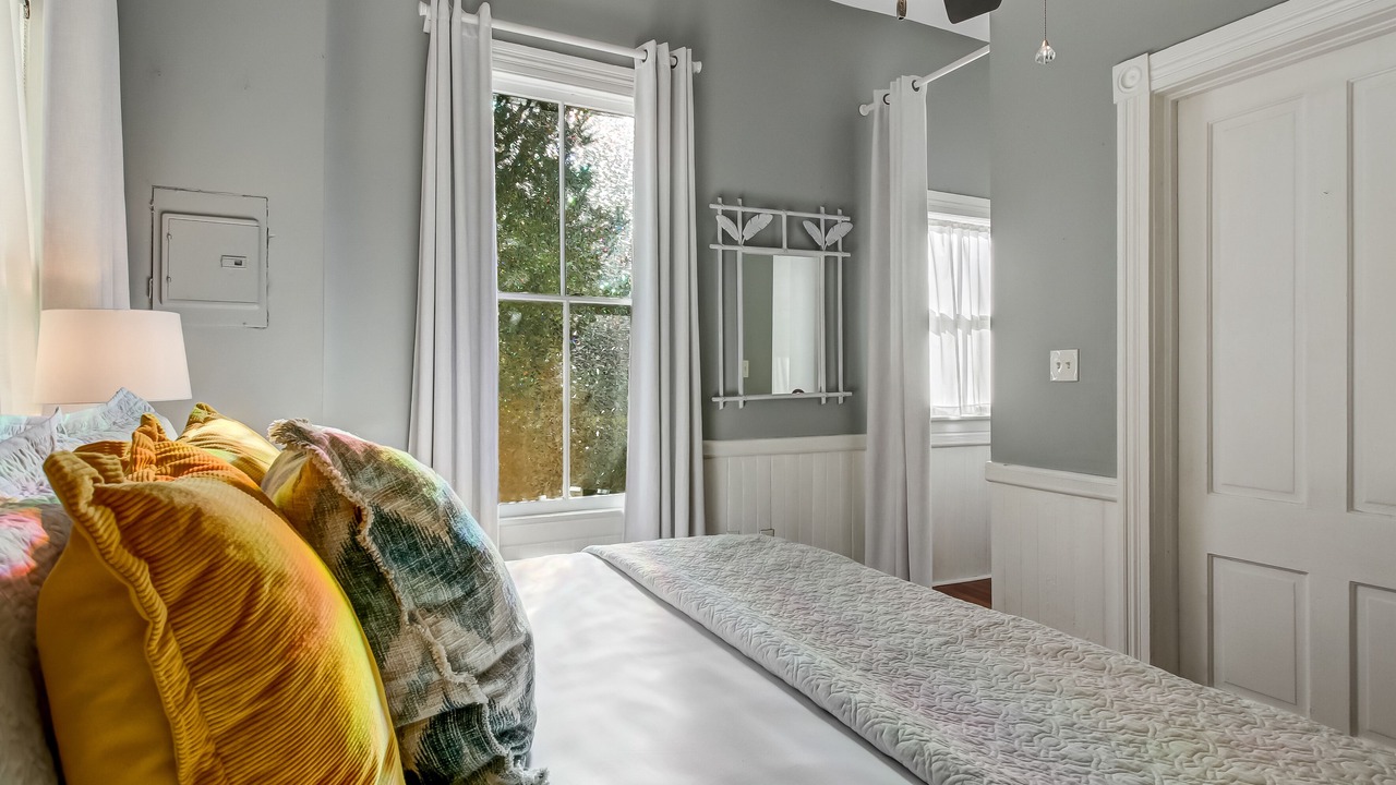 Photo of Bedroom in Thomas Square