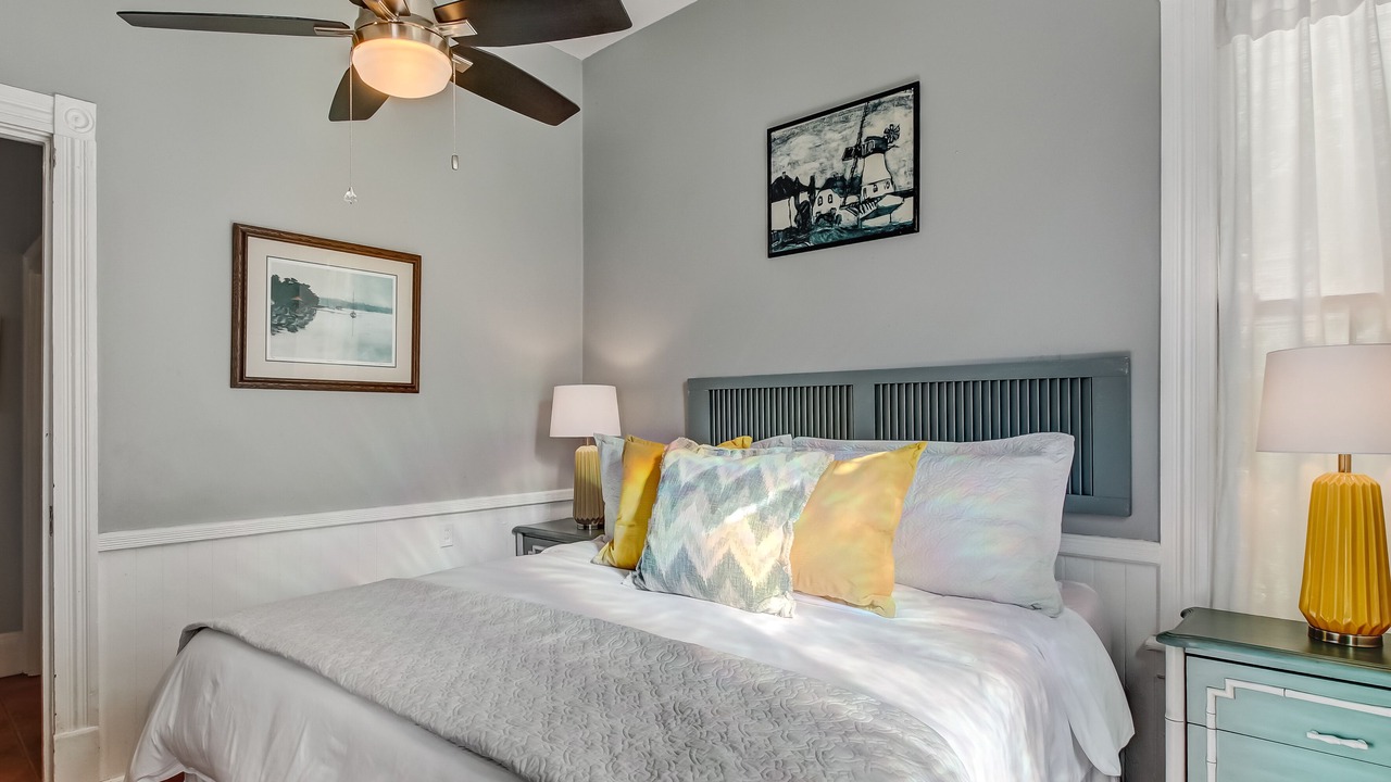 Photo of Bedroom in Thomas Square