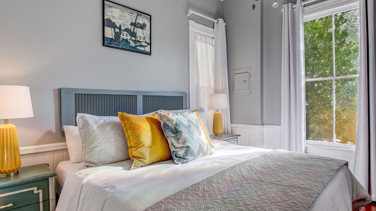 Photo of Bedroom in Thomas Square
