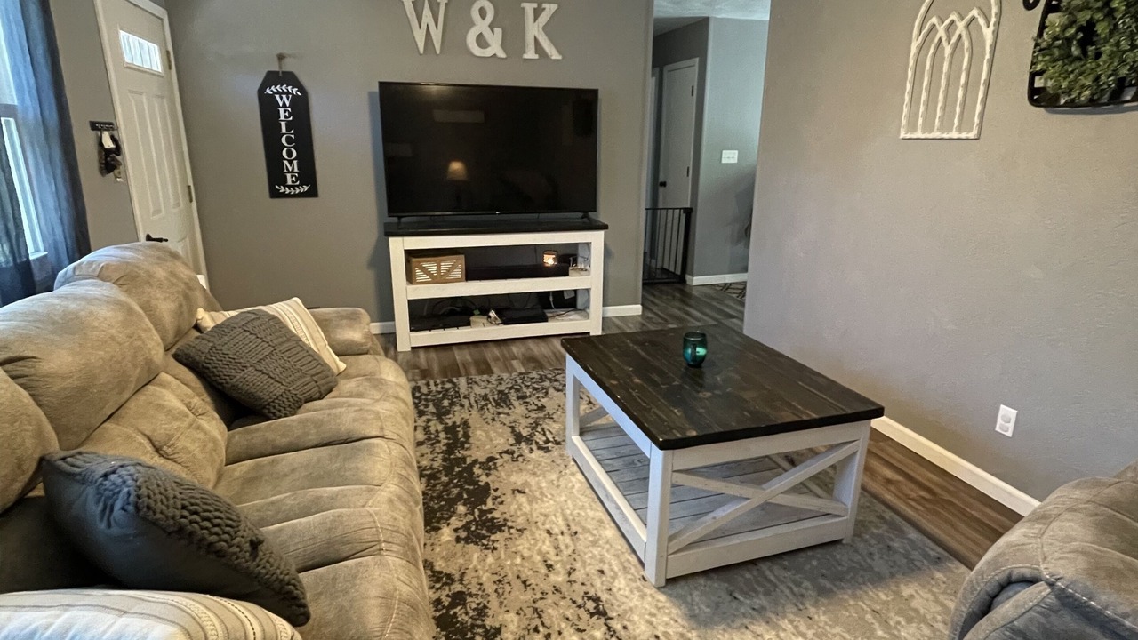 Photo of Livingroom in Colby