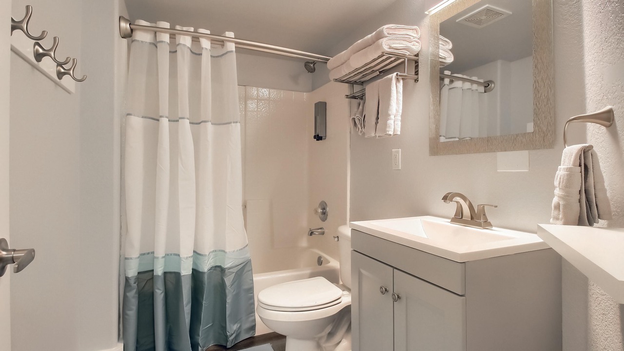Photo of Bathroom in Green Valley Ranch
