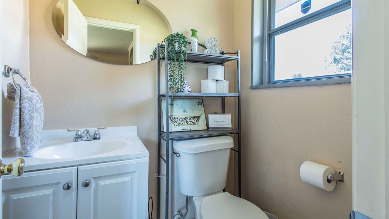 Photo of Bathroom in Del City