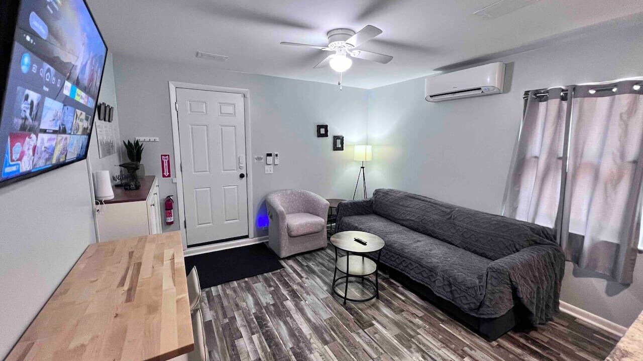 Photo of Livingroom in Burton