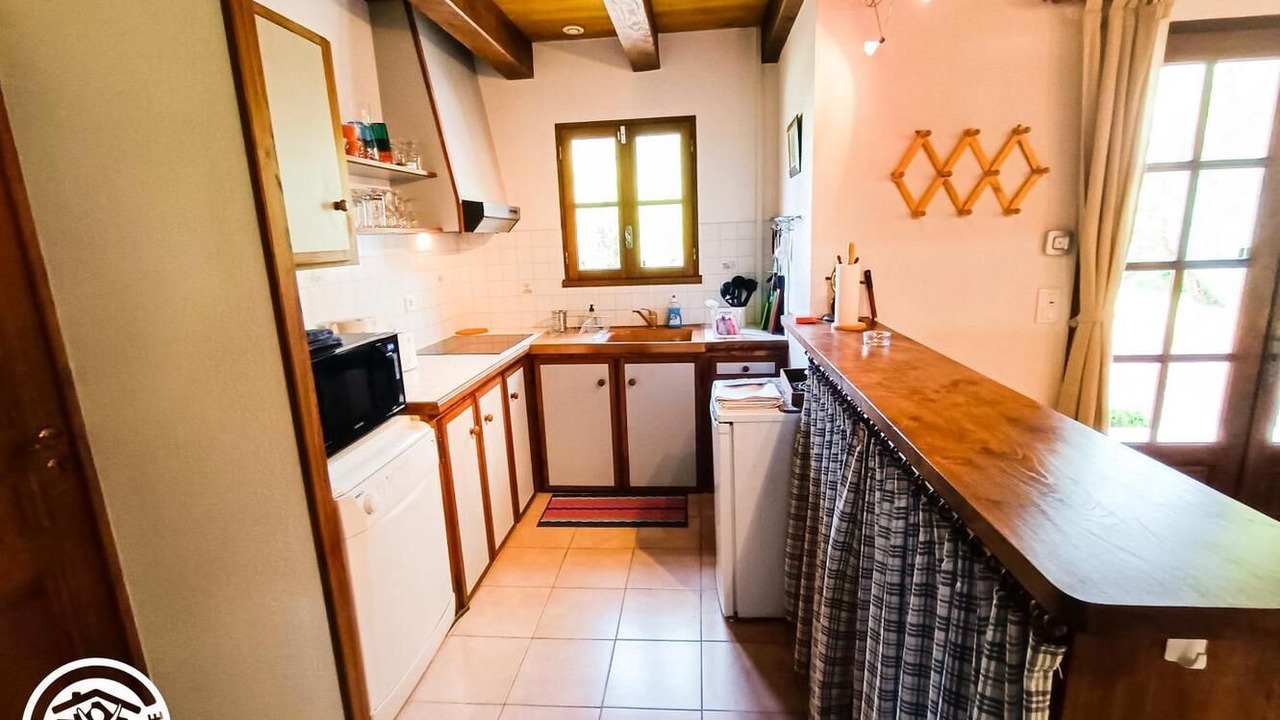 Photo of Kitchen in Frayssinet-le-Gelat