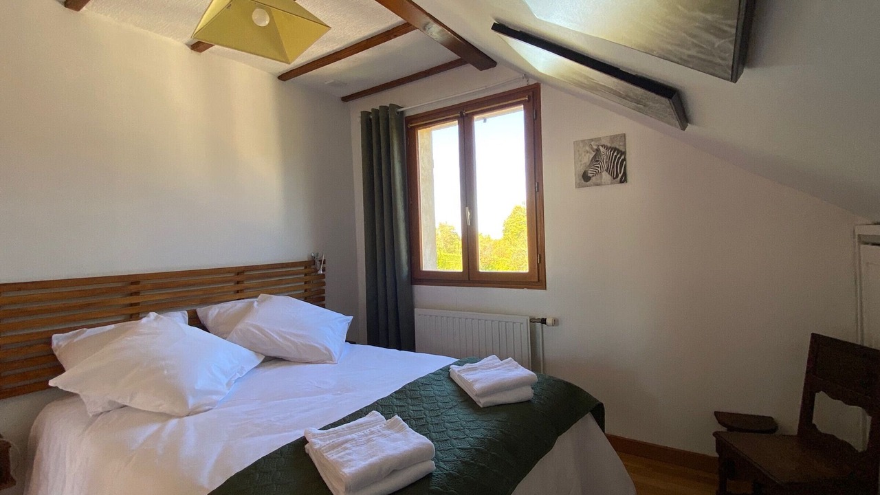 Photo of Bedroom in Bar-le-Duc