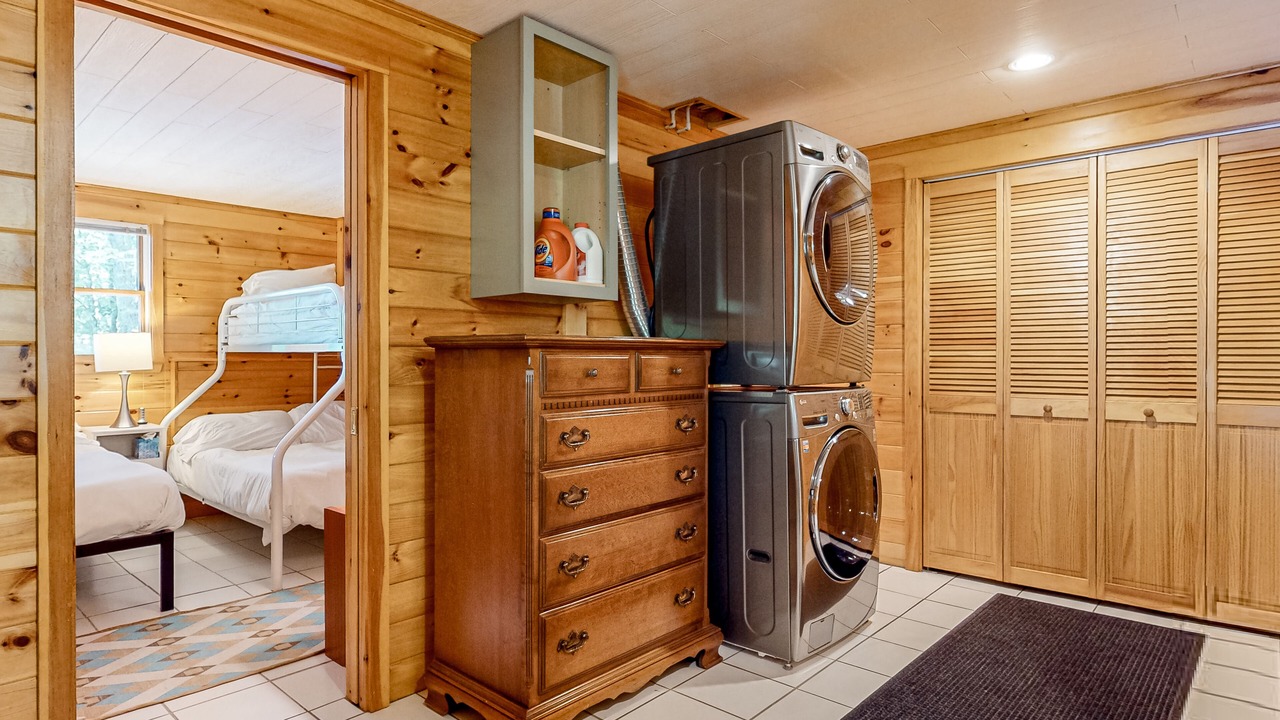 Photo of Bedroom in Pine River Pond