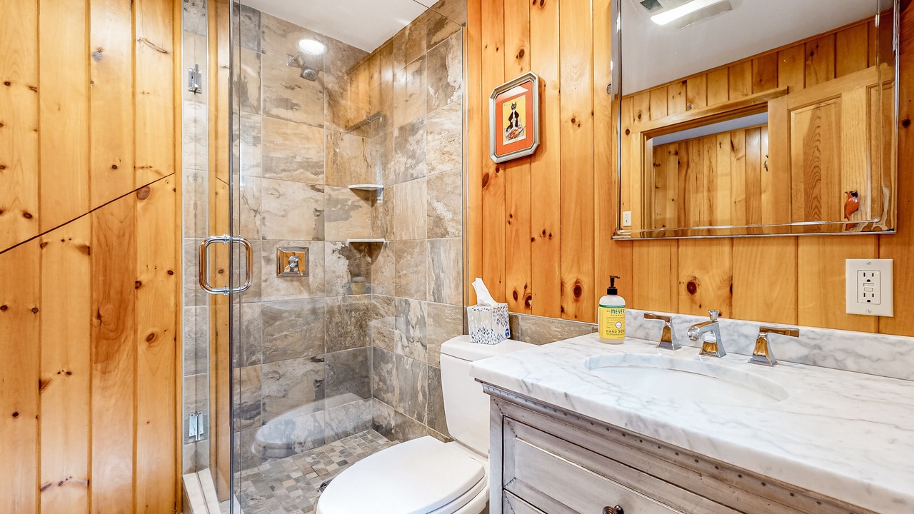 Photo of Bathroom in Pine River Pond
