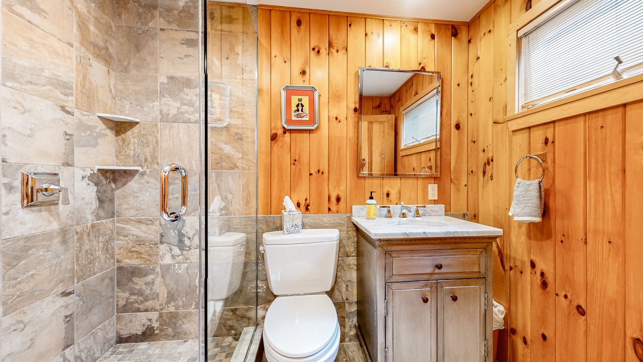 Photo of Bathroom in Pine River Pond