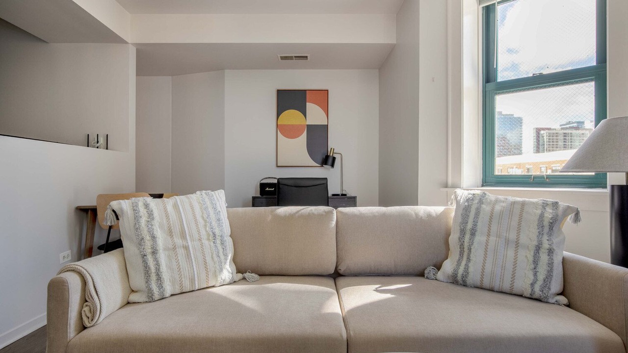 Photo of Livingroom in South Loop