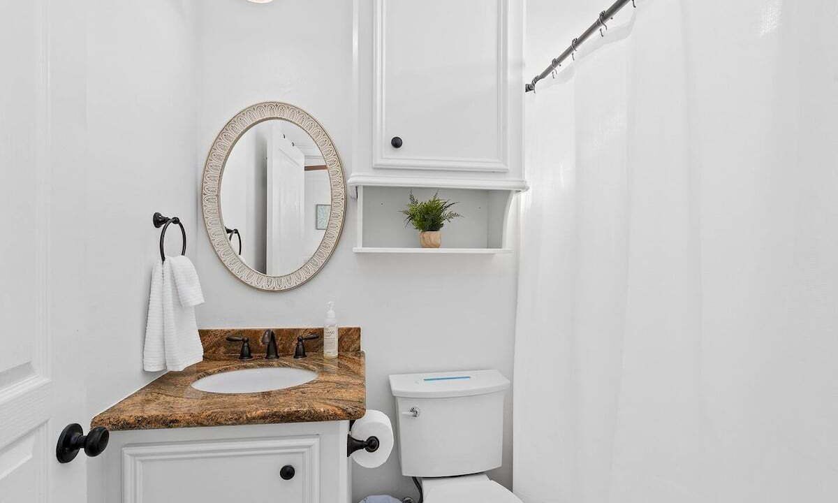 Photo of Bathroom in Miramar