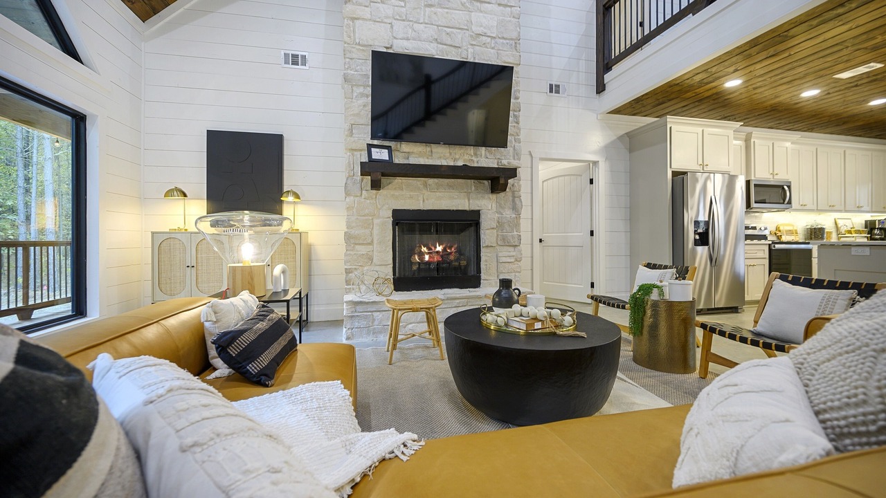Photo of Livingroom in Hochatown
