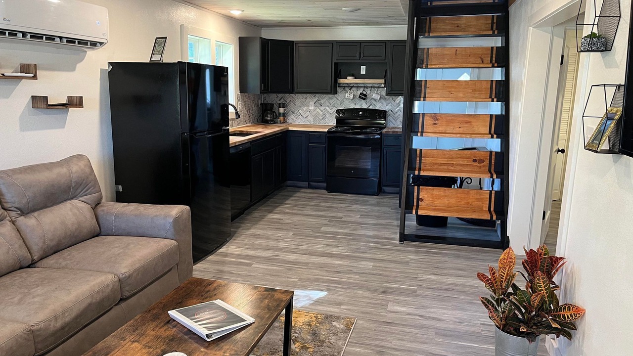 Photo of Livingroom in Mammoth Spring