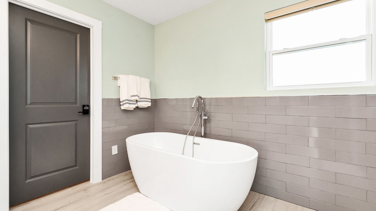 Photo of Bathroom in Terramar Beach