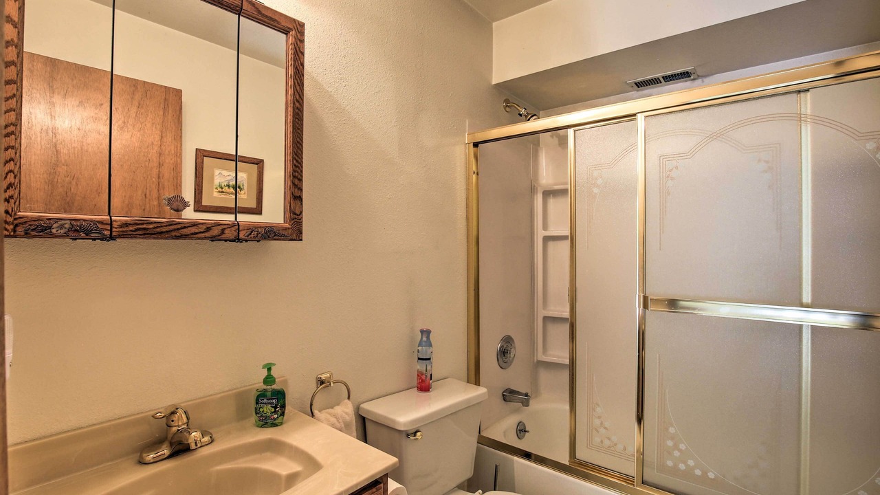 Photo of Bathroom in Kalama