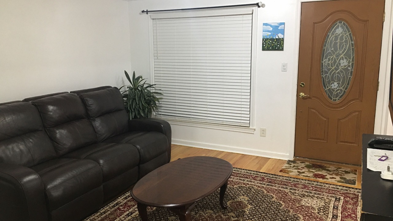 Photo of Livingroom in Dearborn