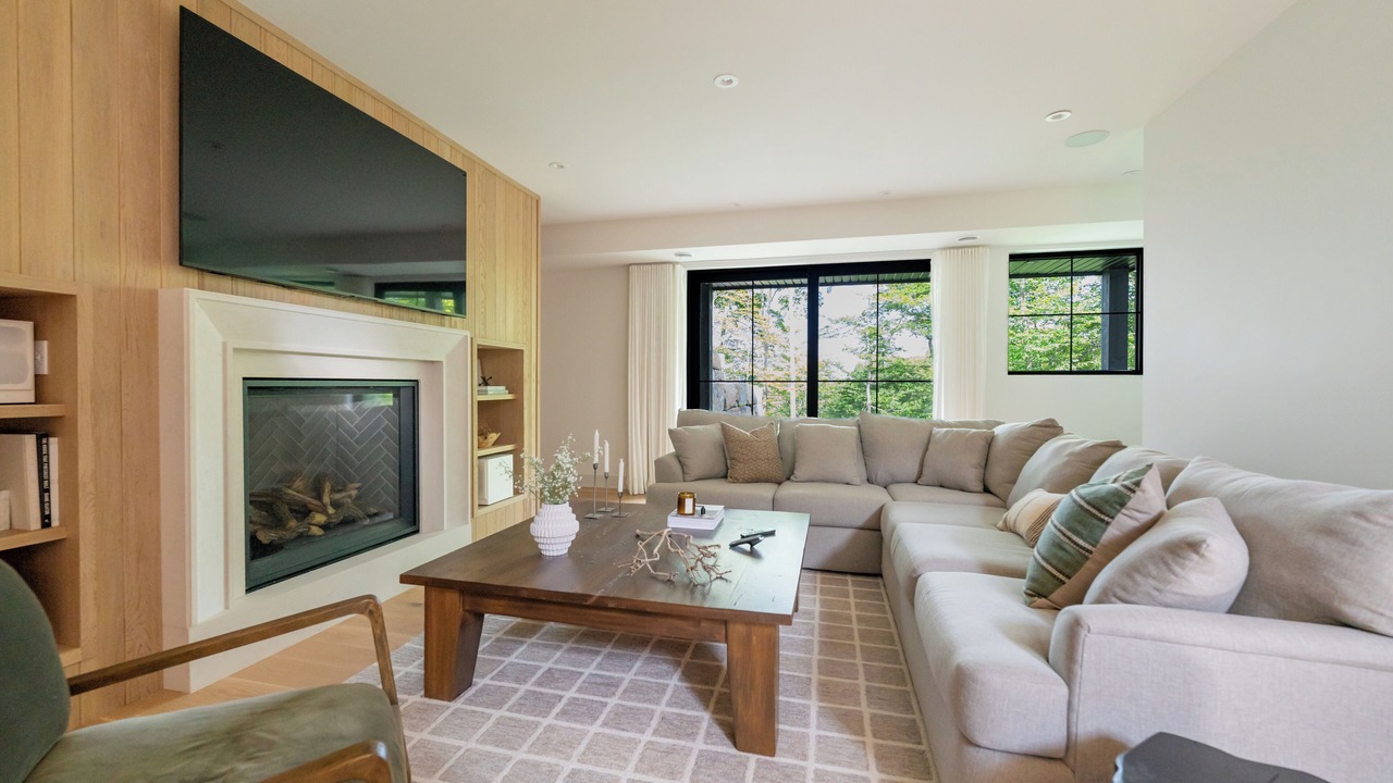 Photo of Livingroom in Morin Heights