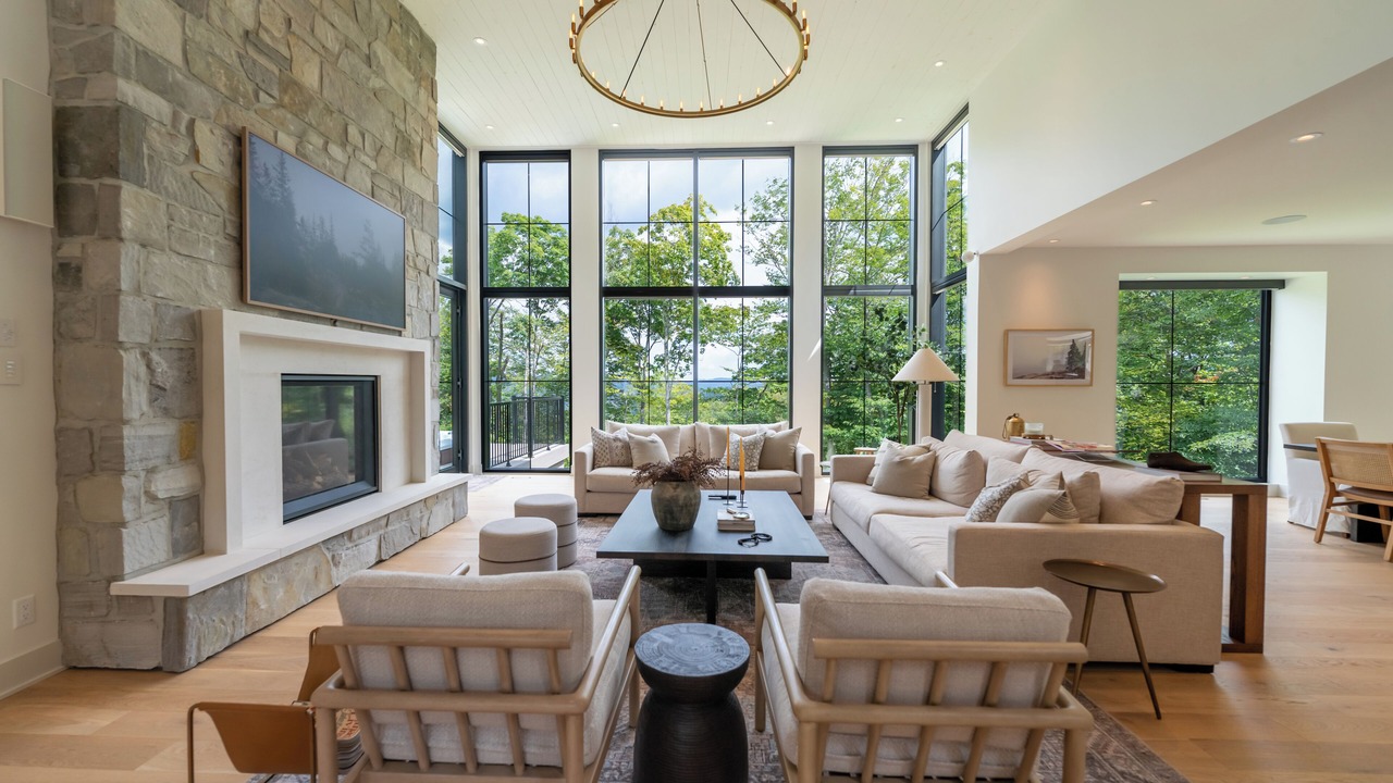 Photo of Livingroom in Morin Heights