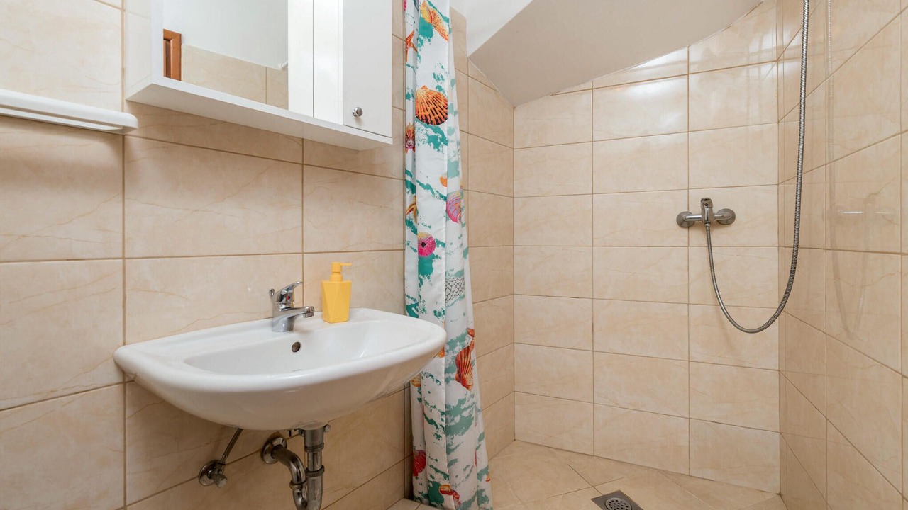 Photo of Bathroom in Susak