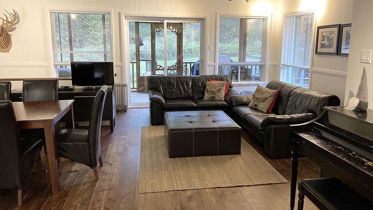 Photo of Livingroom in Chute-Saint-Philippe