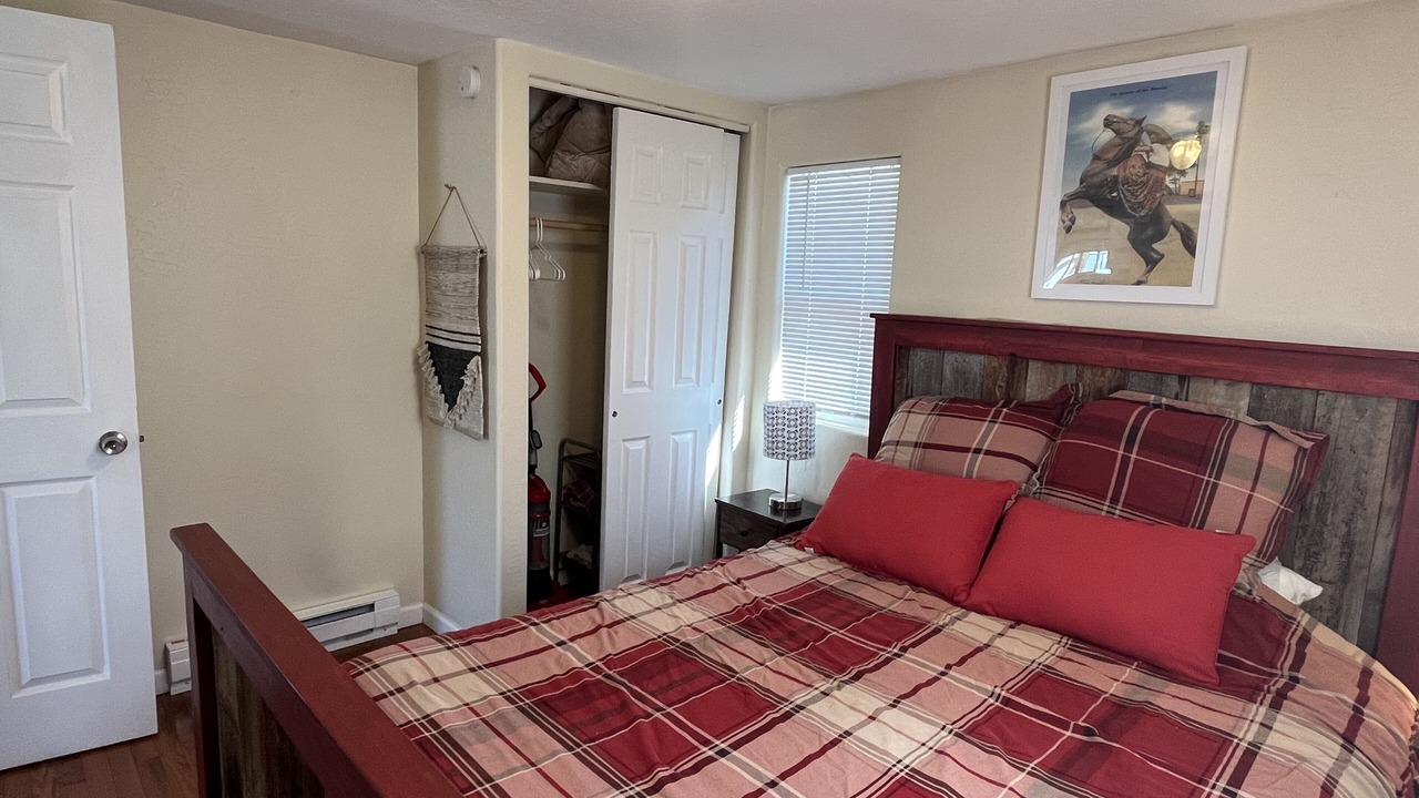 Photo of Bedroom in Montrose