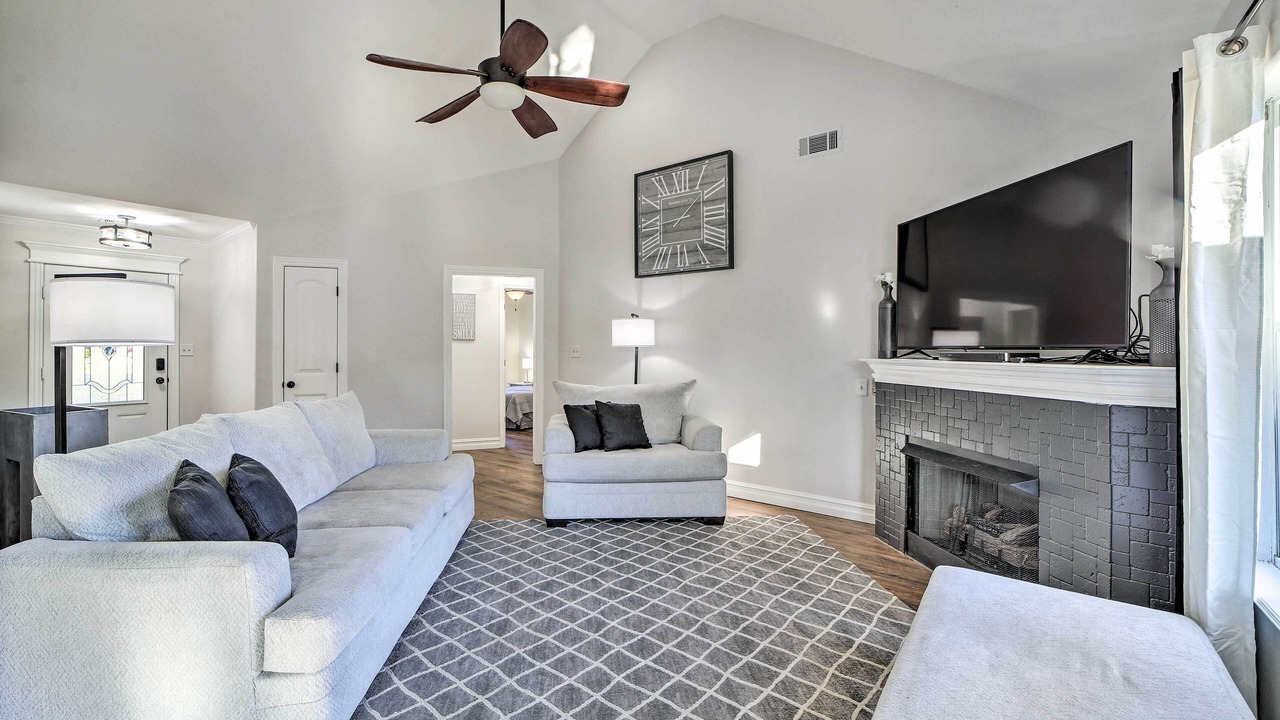 Photo of Livingroom in Claremore