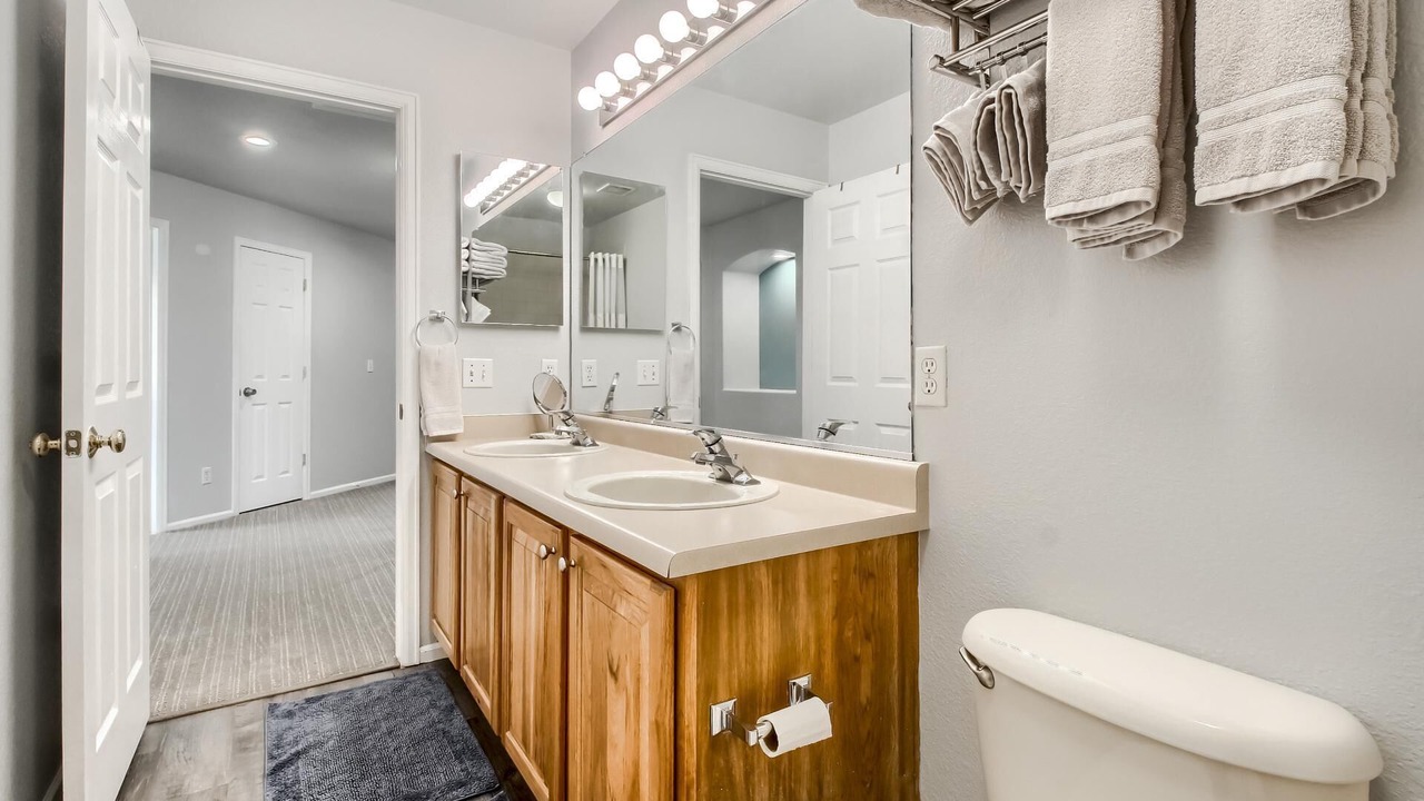 Photo of Bathroom in Green Valley Ranch