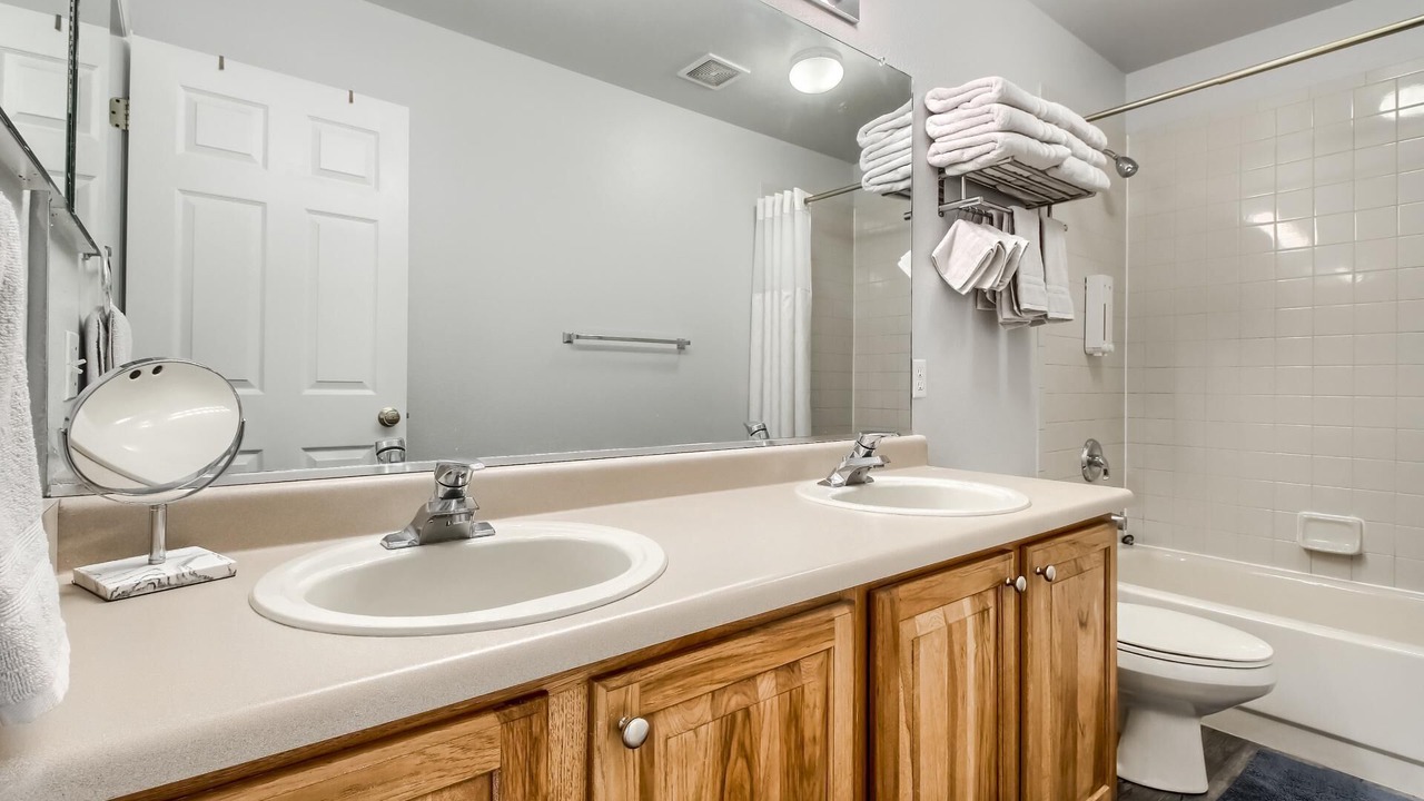 Photo of Bathroom in Green Valley Ranch