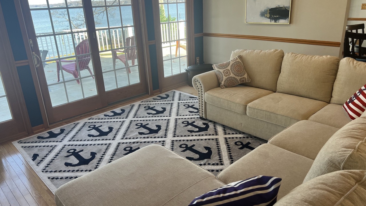 Photo of Livingroom in Edgewood