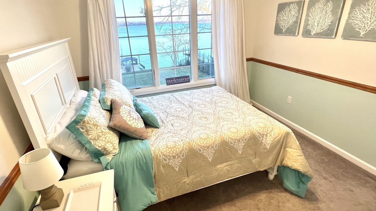 Photo of Bedroom in Edgewood