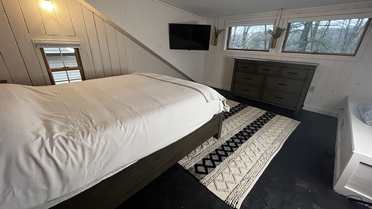 Photo of Bedroom in White Mills