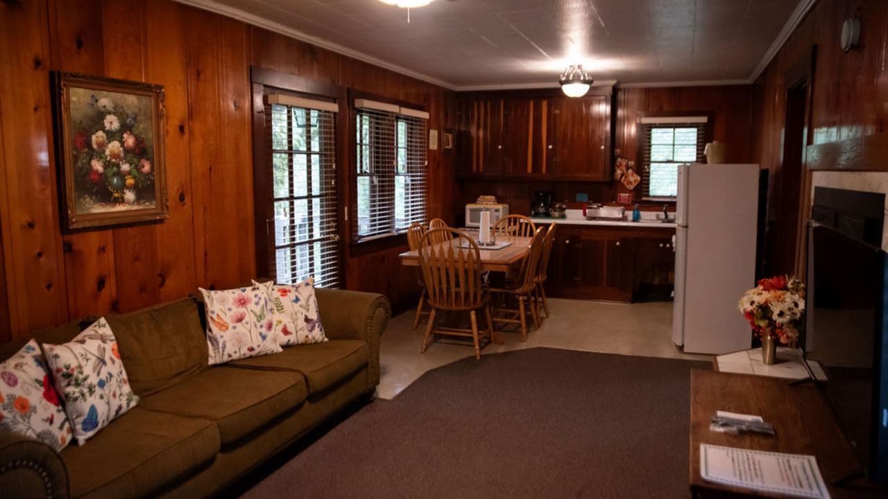 Photo of Livingroom in Myers Flat