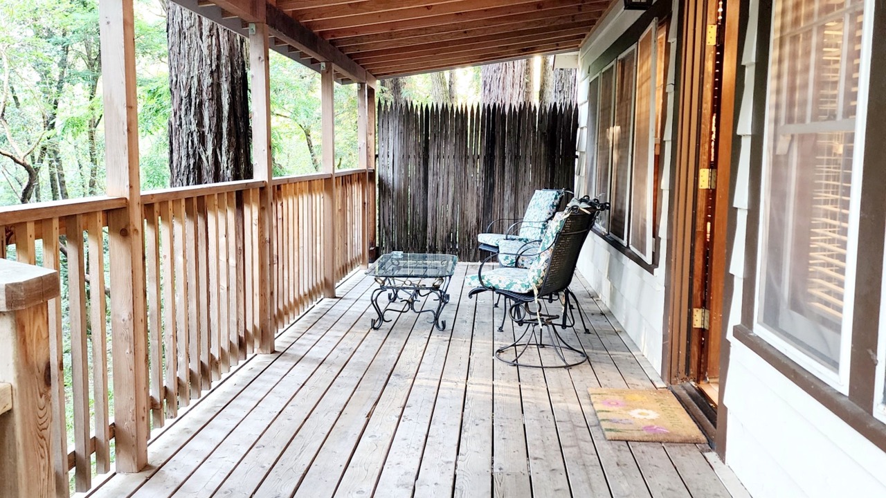 Photo of Patio Balcony in Myers Flat