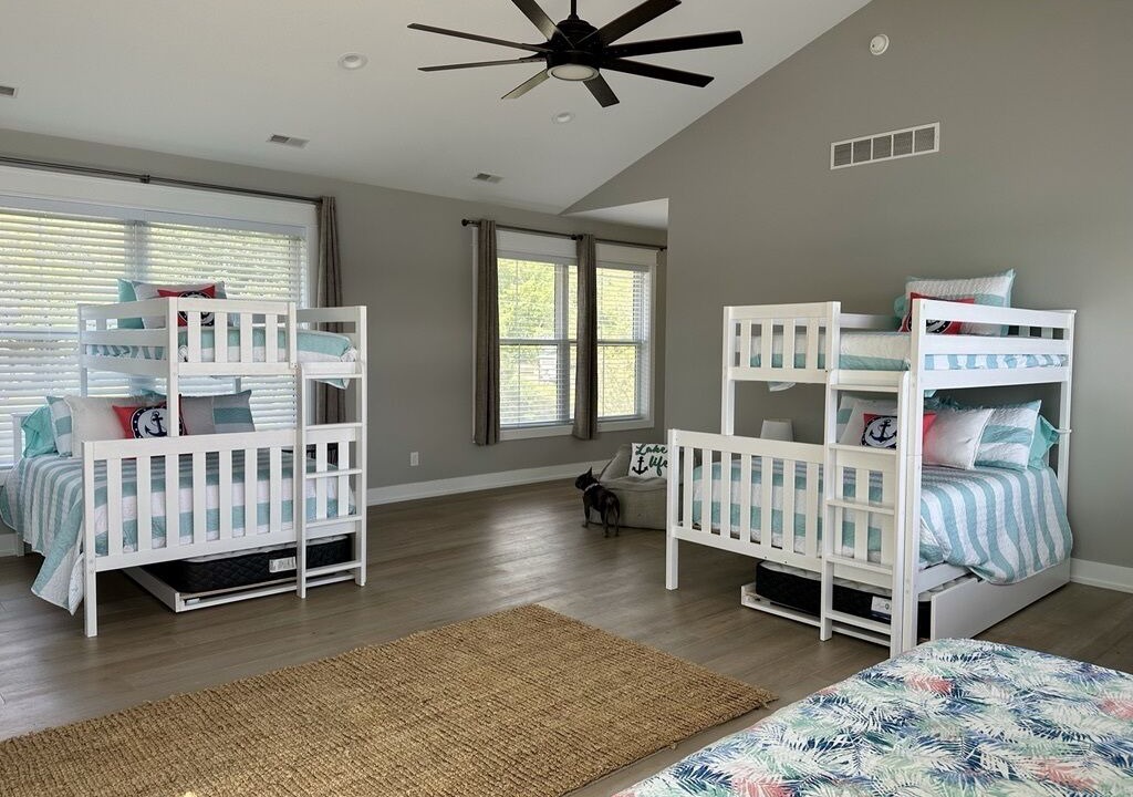 Photo of Bedroom in Sister Lakes