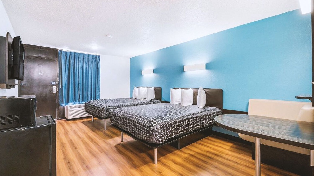 Photo of Bedroom in Beeville