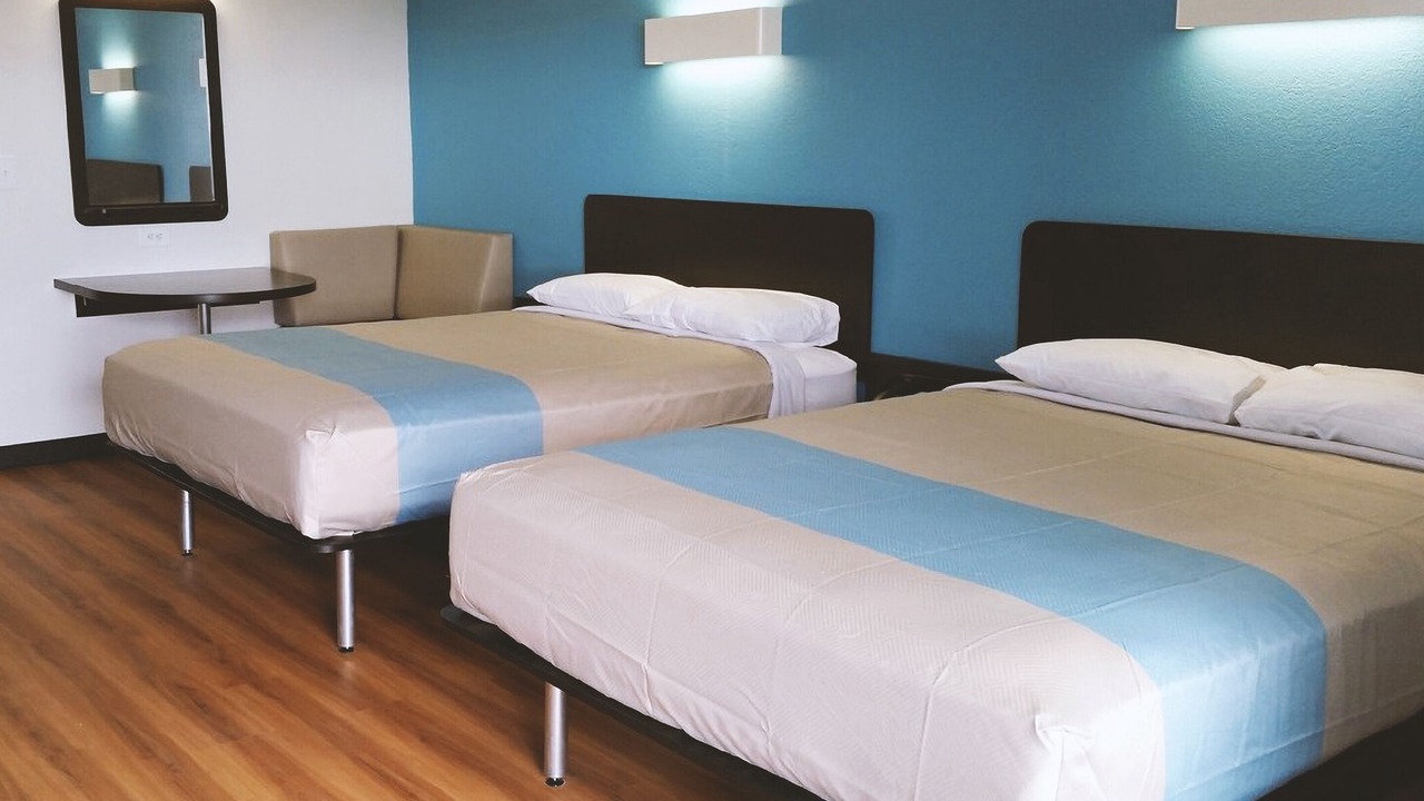 Photo of Bedroom in Beeville